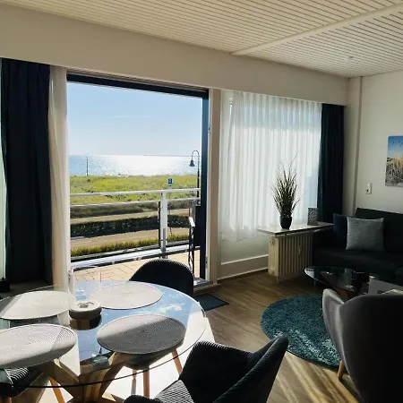 Bellevue Nr. 25 * شاربوتس